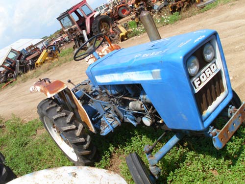 Ford 1300 series tractor